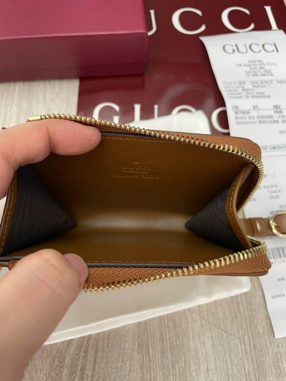 Gucci Beige GG Supreme Canvas Zip Card Case with Brown Leather Trim - Picture 10 of 12